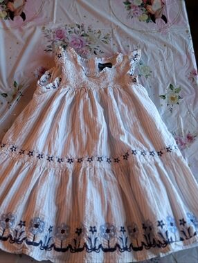 Cynthia Rowley White Dress with Navy/ Baby Blue Floral Embroidery/ 5T